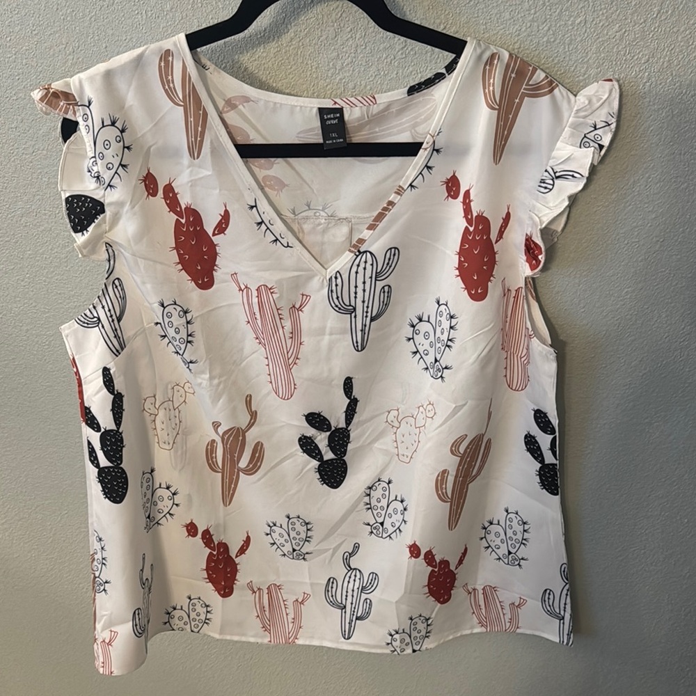 Cactus Print Women's Sleeveless Blouse